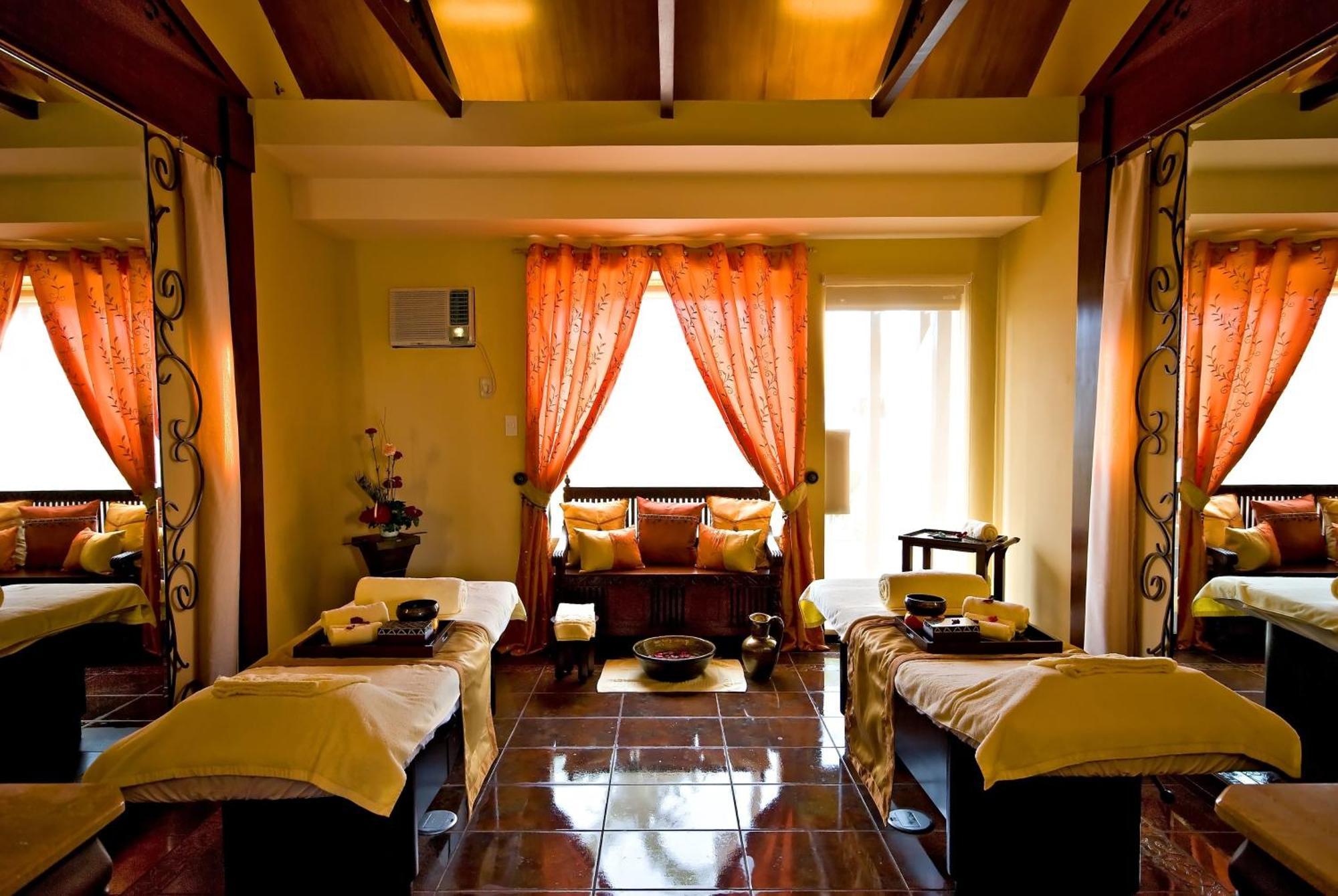 Henann Regency Resort And Spa Balabag  Εξωτερικό φωτογραφία A spa in Manila, Philippines
