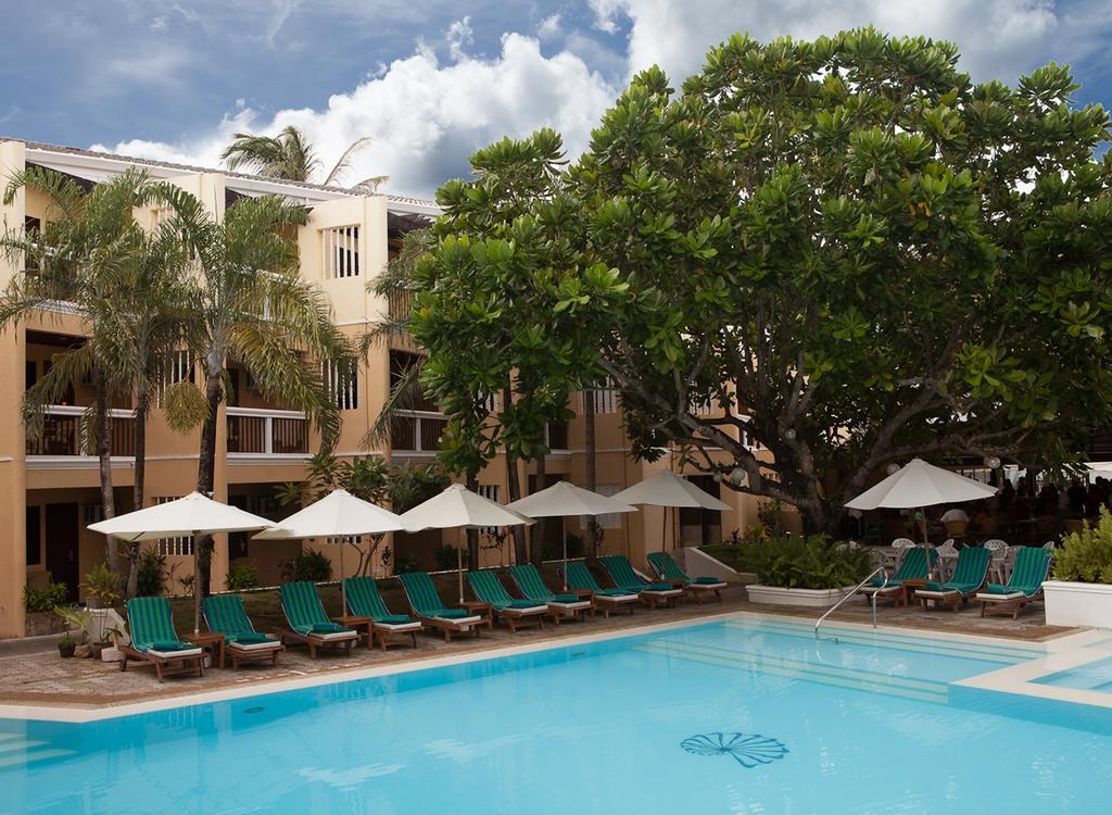 Henann Regency Resort And Spa Balabag  Εξωτερικό φωτογραφία The swimming pool at the hotel